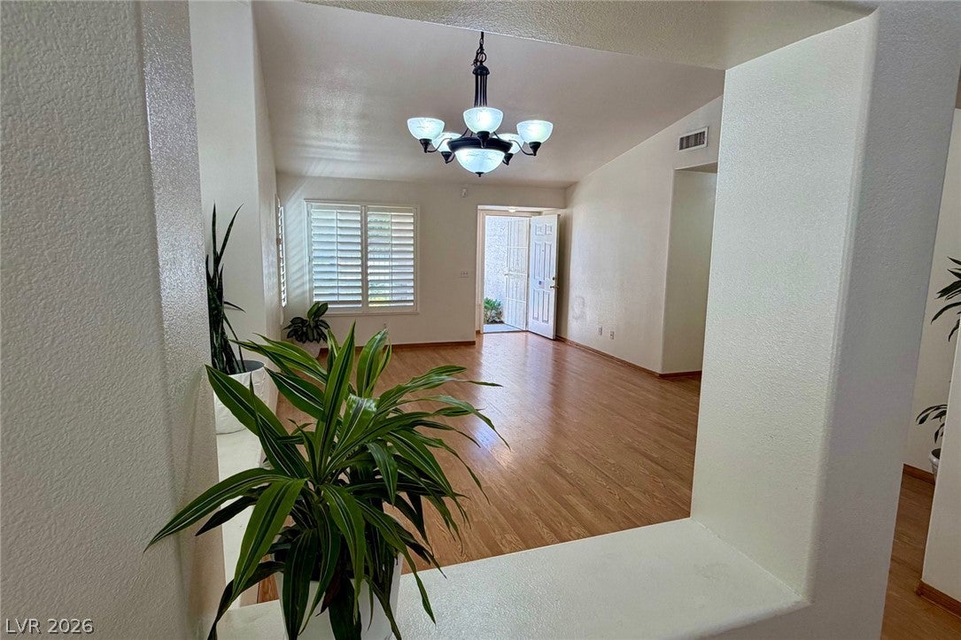 1809 Lyell Canyon Lane