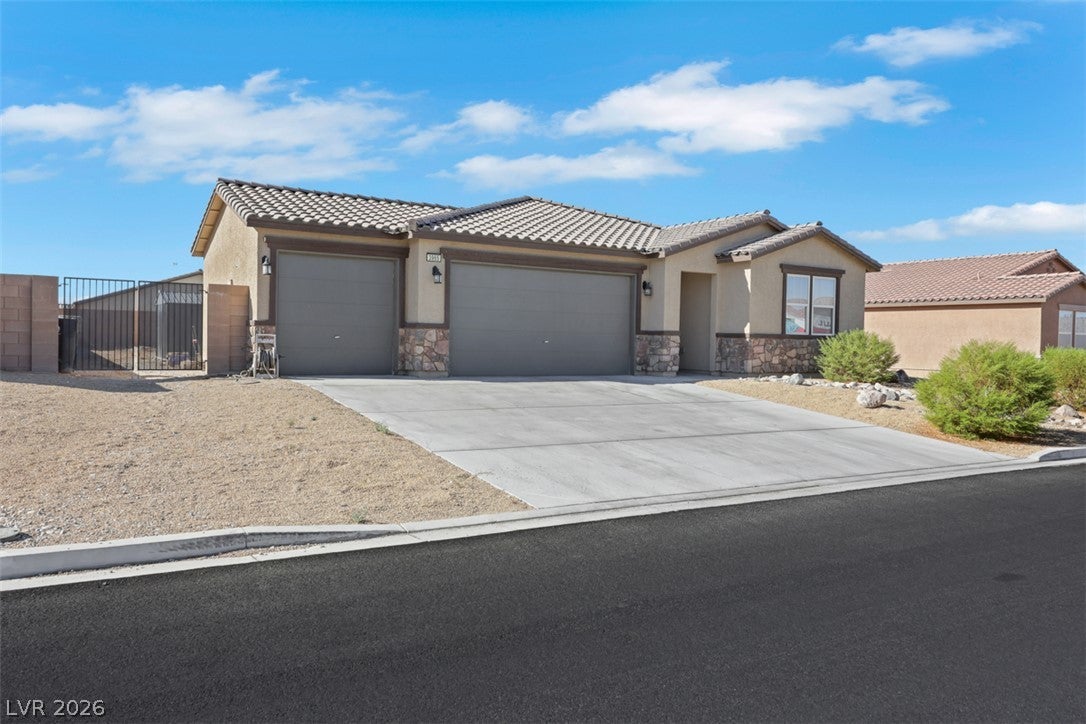 3965 E Marathon Drive