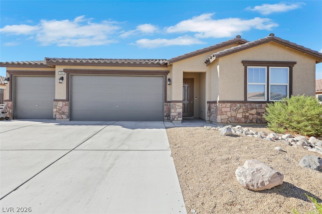 3965 E Marathon Drive