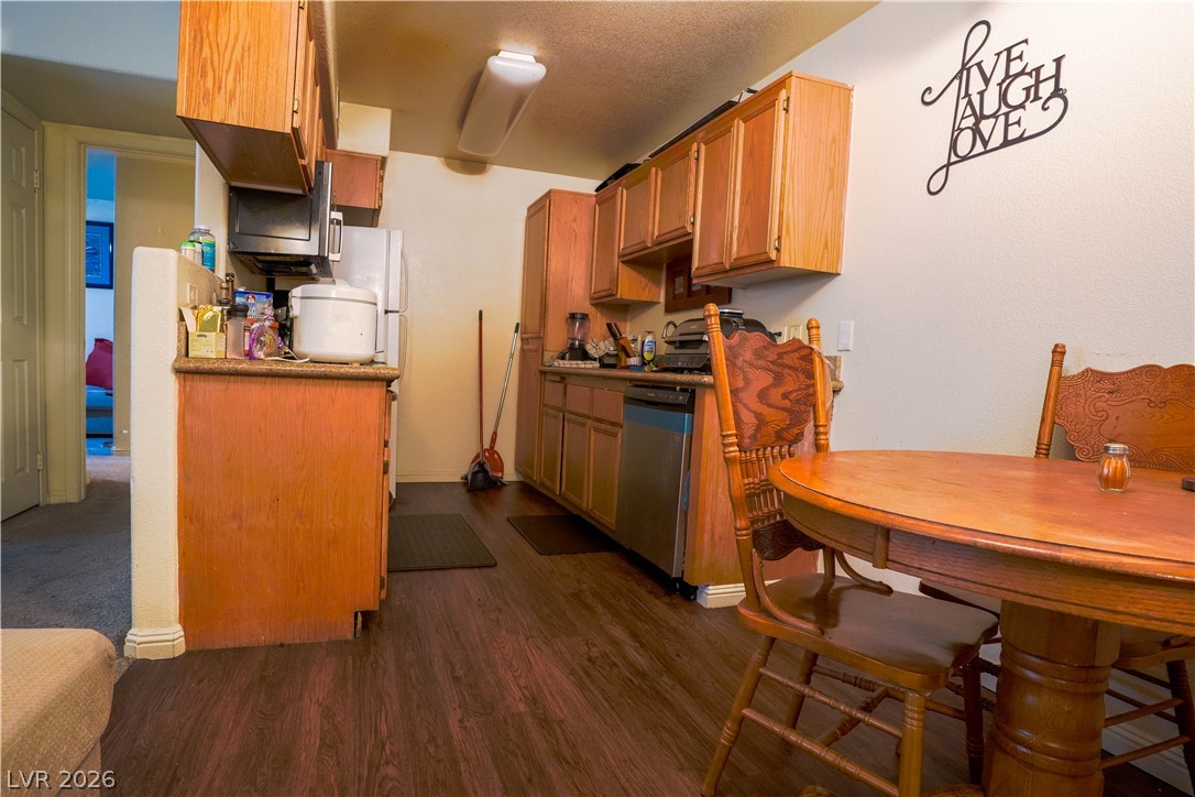 3318 N Decatur Boulevard 2068