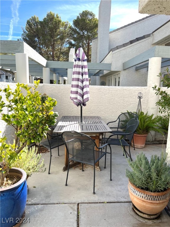 Las Vegas, Nevada 89117, United States, 2 Bedrooms Bedrooms, ,2 BathroomsBathrooms,Residential,Active,27241