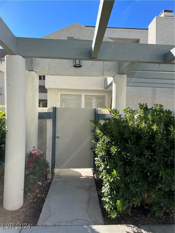 Las Vegas, Nevada 89117, United States, 2 Bedrooms Bedrooms, ,2 BathroomsBathrooms,Residential,Active,27241