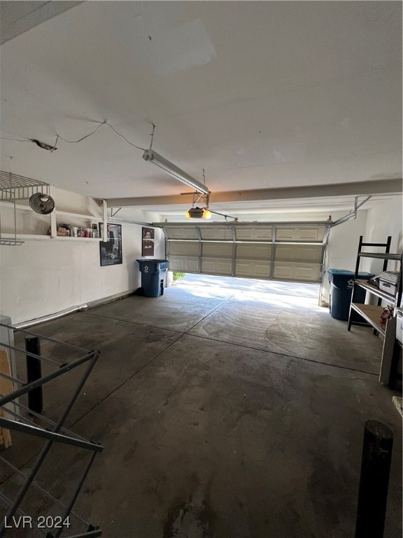 Las Vegas, Nevada 89117, United States, 2 Bedrooms Bedrooms, ,2 BathroomsBathrooms,Residential,Active,27241