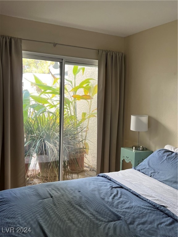 Las Vegas, Nevada 89117, United States, 2 Bedrooms Bedrooms, ,2 BathroomsBathrooms,Residential,Active,27241