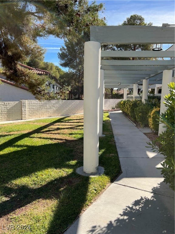 Las Vegas, Nevada 89117, United States, 2 Bedrooms Bedrooms, ,2 BathroomsBathrooms,Residential,Active,27241