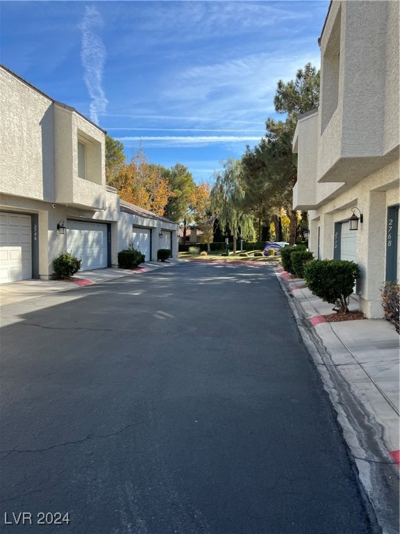 Las Vegas, Nevada 89117, United States, 2 Bedrooms Bedrooms, ,2 BathroomsBathrooms,Residential,Active,27241