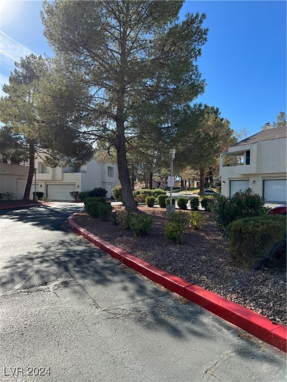 Las Vegas, Nevada 89117, United States, 2 Bedrooms Bedrooms, ,2 BathroomsBathrooms,Residential,Active,27241