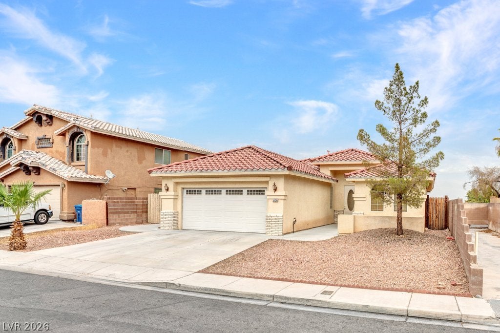 3726 Climbing Rose Street