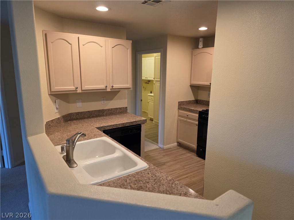 2050 W Warm Springs Road 412