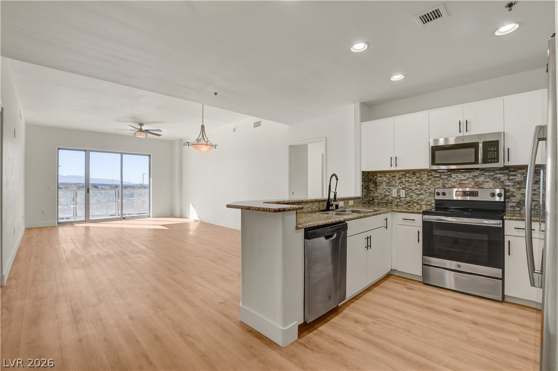 8255 LAS VEGAS Boulevard 618