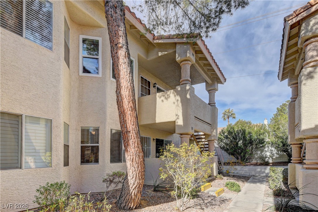 905 Rockview Drive 101