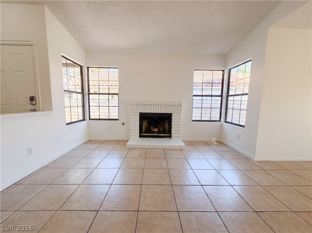 699 Thousand Oaks