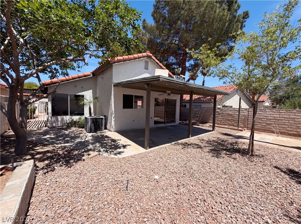 699 Thousand Oaks