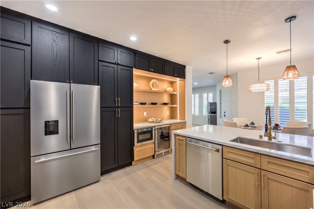 1912 Summer Pine Court 103