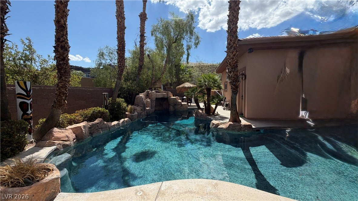 490 Toucan Ridge Court