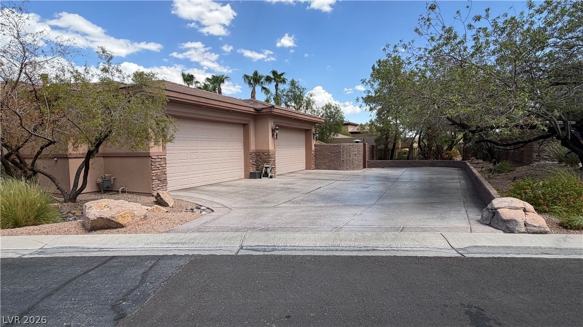 490 Toucan Ridge Court