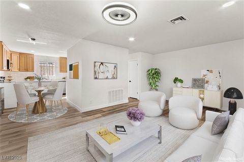Photo of 747 Greenbriar Townhouse Way, Las Vegas, NV 89121 (MLS # 2724988)