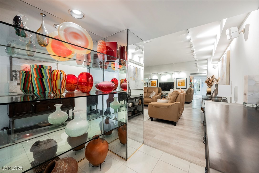 3111 Bel Air Drive 14A