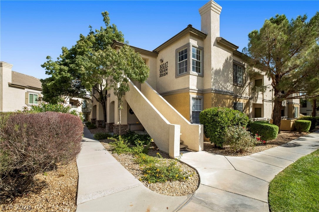 10217 King Henry Avenue 202