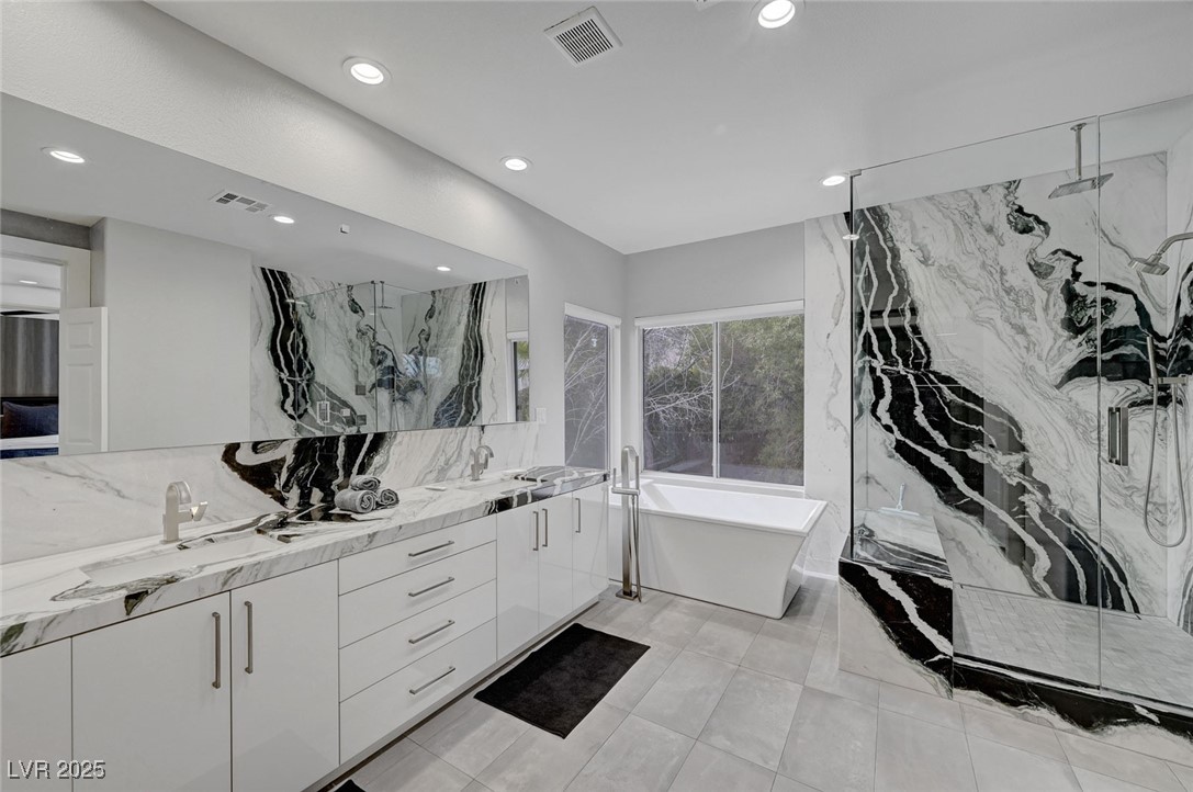 Las Vegas, Nevada 89144, United States, 4 Bedrooms Bedrooms, ,4 BathroomsBathrooms,Residential,Pending,10021