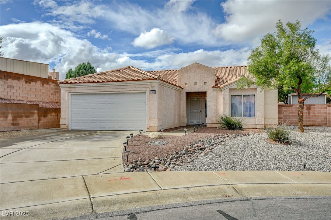 803 Mesa Pine Court