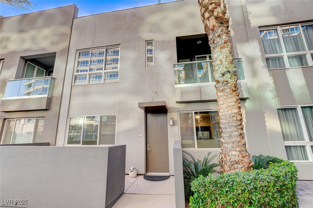 4565 Dean Martin Drive 102