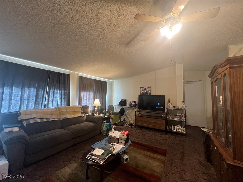 4575 Sandirose Way, Las Vegas, Nevada image 4