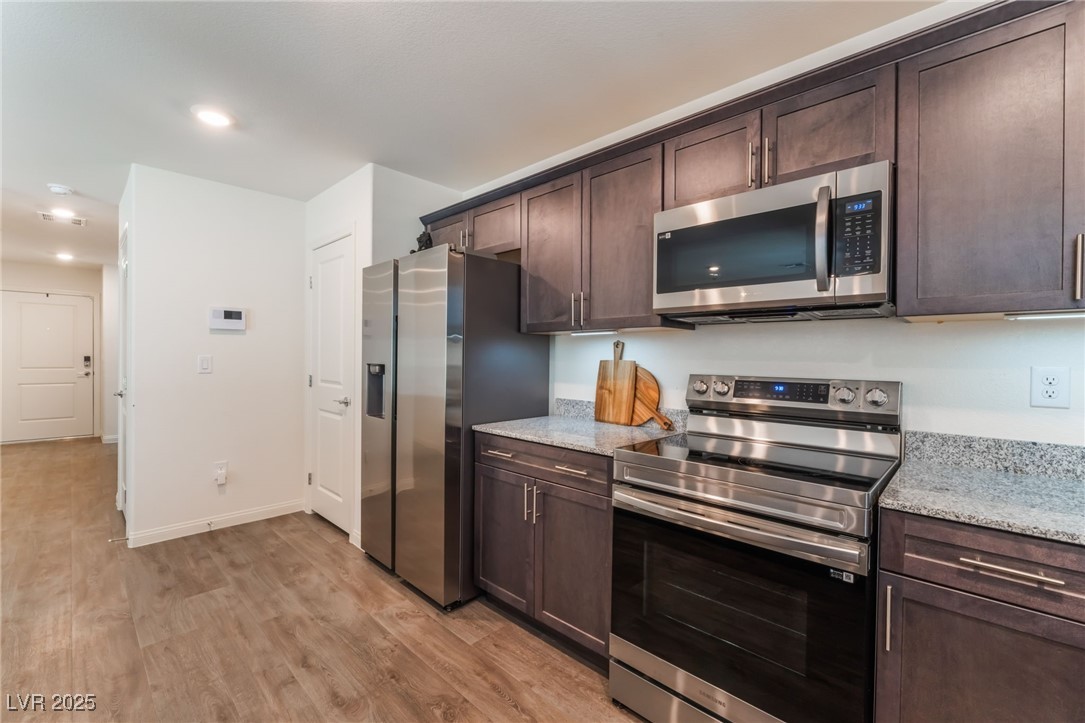 2691 Mango Light Avenue, North Las Vegas, Nevada image 11