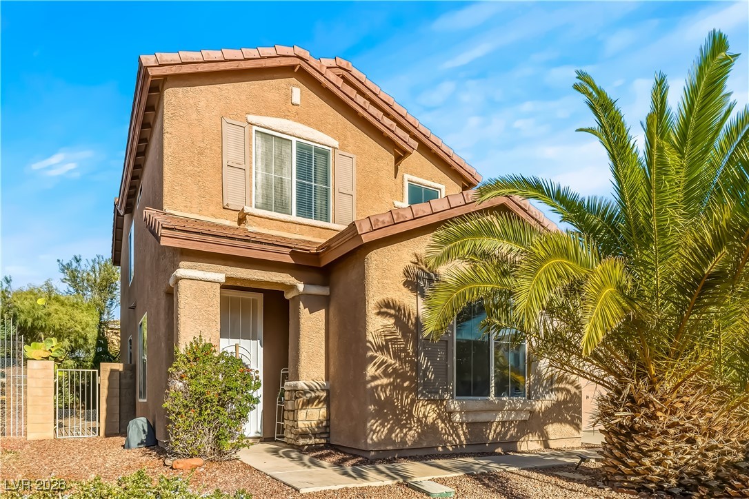 988 Roaring River Avenue