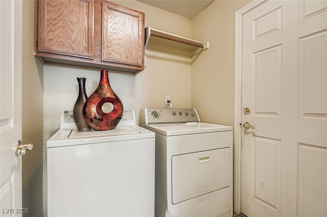 Henderson, Nevada 89014, United States, 3 Bedrooms Bedrooms, ,3 BathroomsBathrooms,Residential,Active,241361