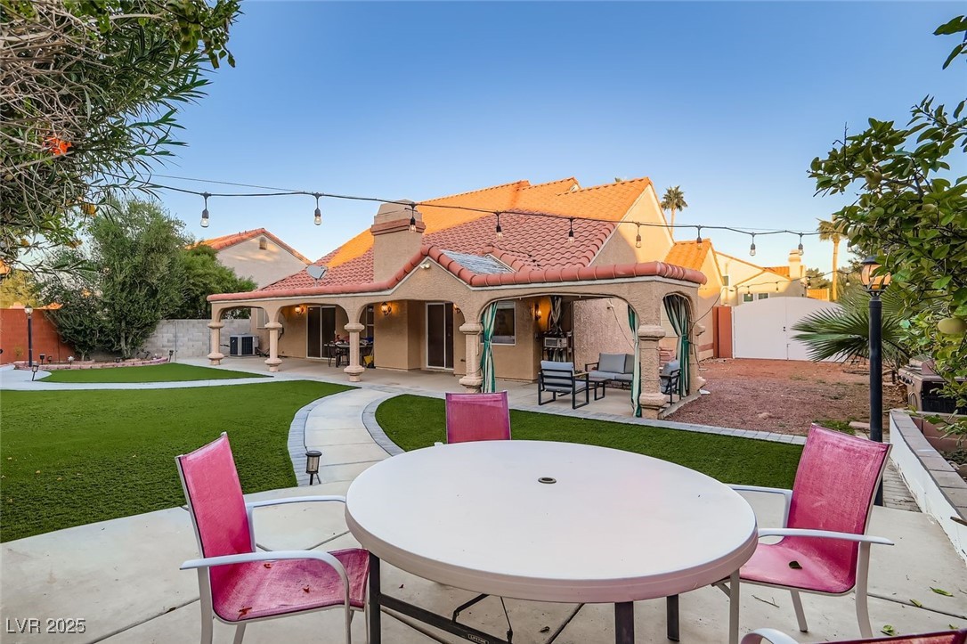 Henderson, Nevada 89014, United States, 3 Bedrooms Bedrooms, ,3 BathroomsBathrooms,Residential,Active,241361