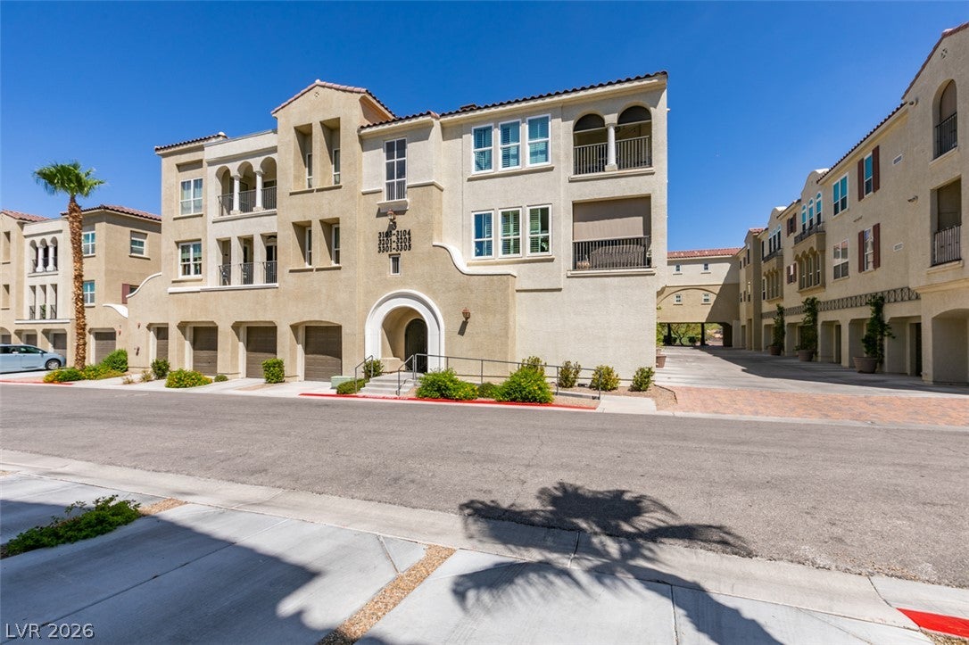 2555 Hampton Road 3203