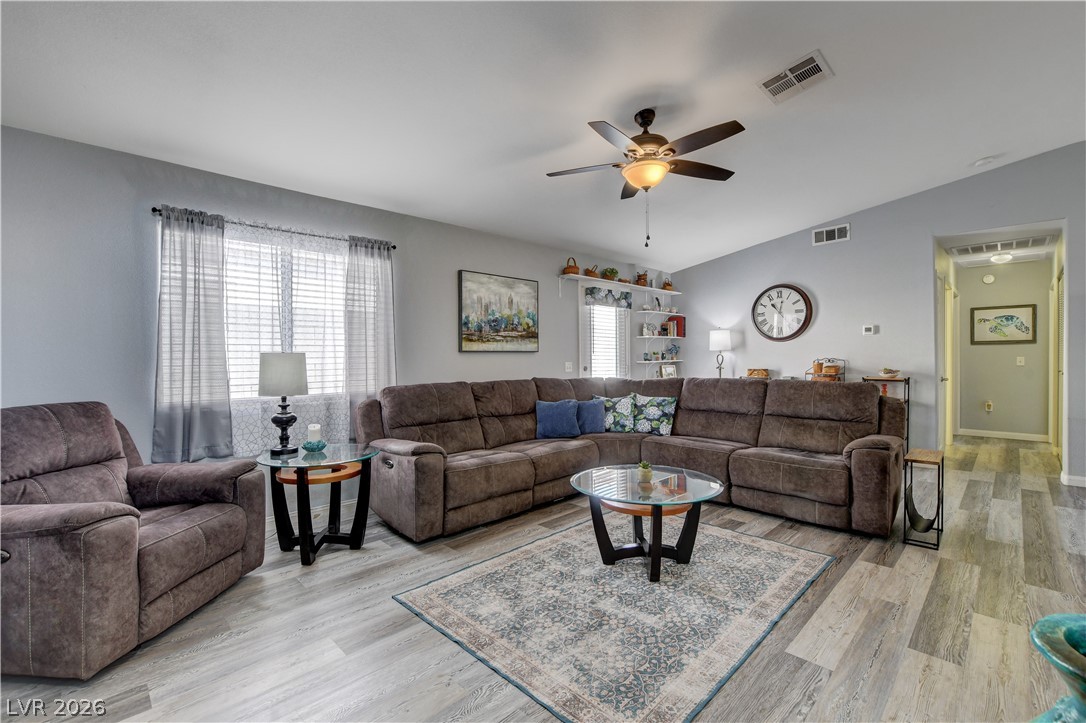 Properties 4 5098 Mascaro Drive