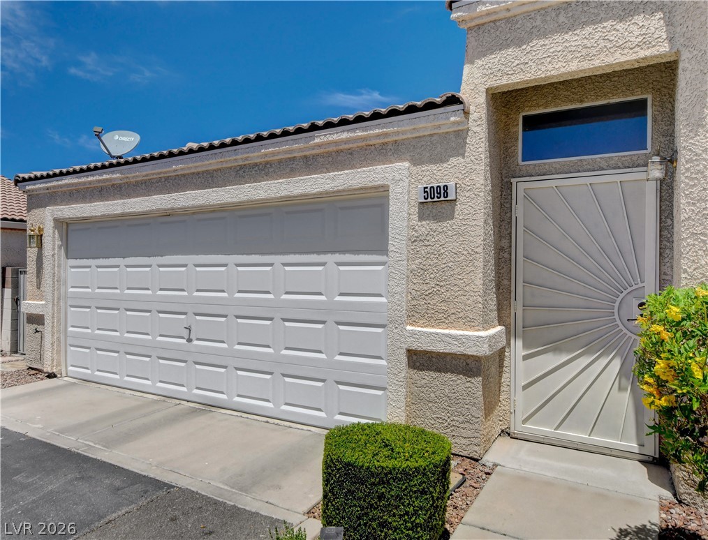 Properties 2 5098 Mascaro Drive
