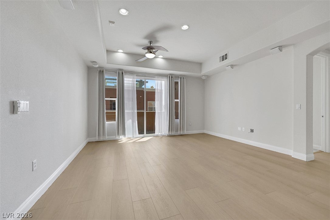 26 E Serene Avenue 402