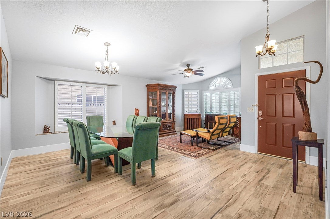 8404 Dry Cliff Circle
