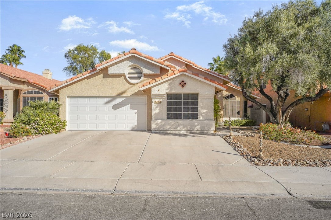 8404 Dry Cliff Circle