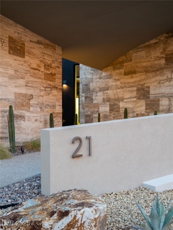 21 Rockstream Drive