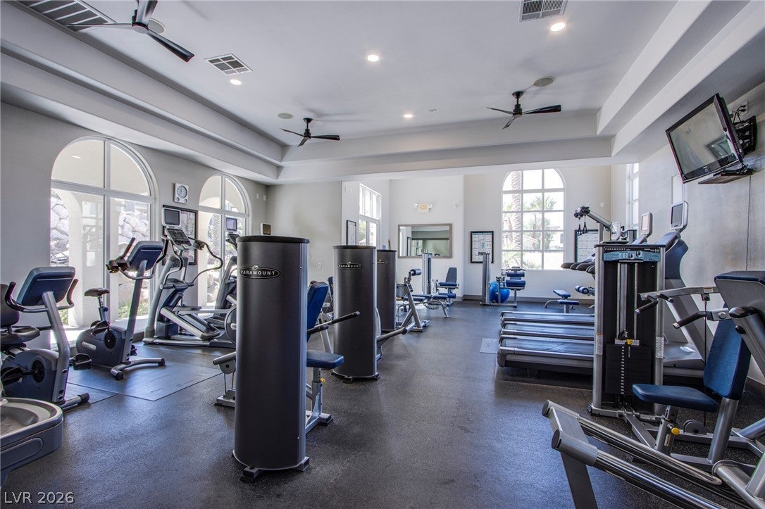 2555 Hampton Road 8201