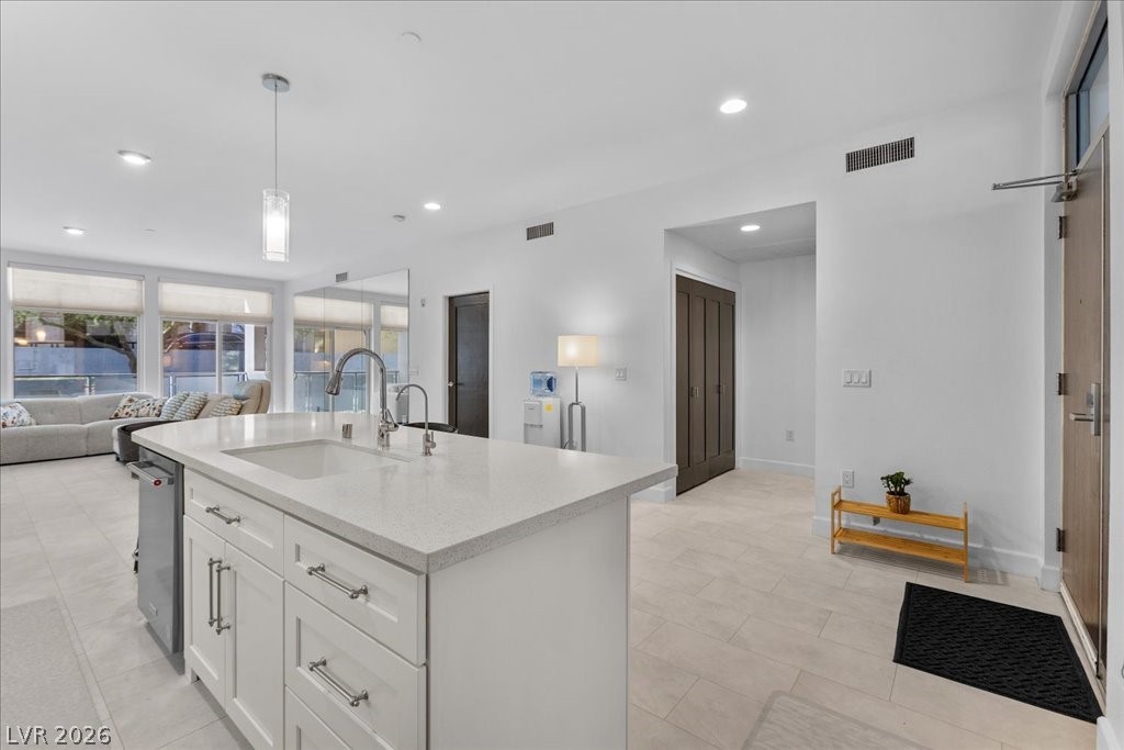 8925 W Flamingo Road 101