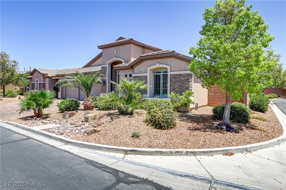 3906 Jacob Lake Circle
