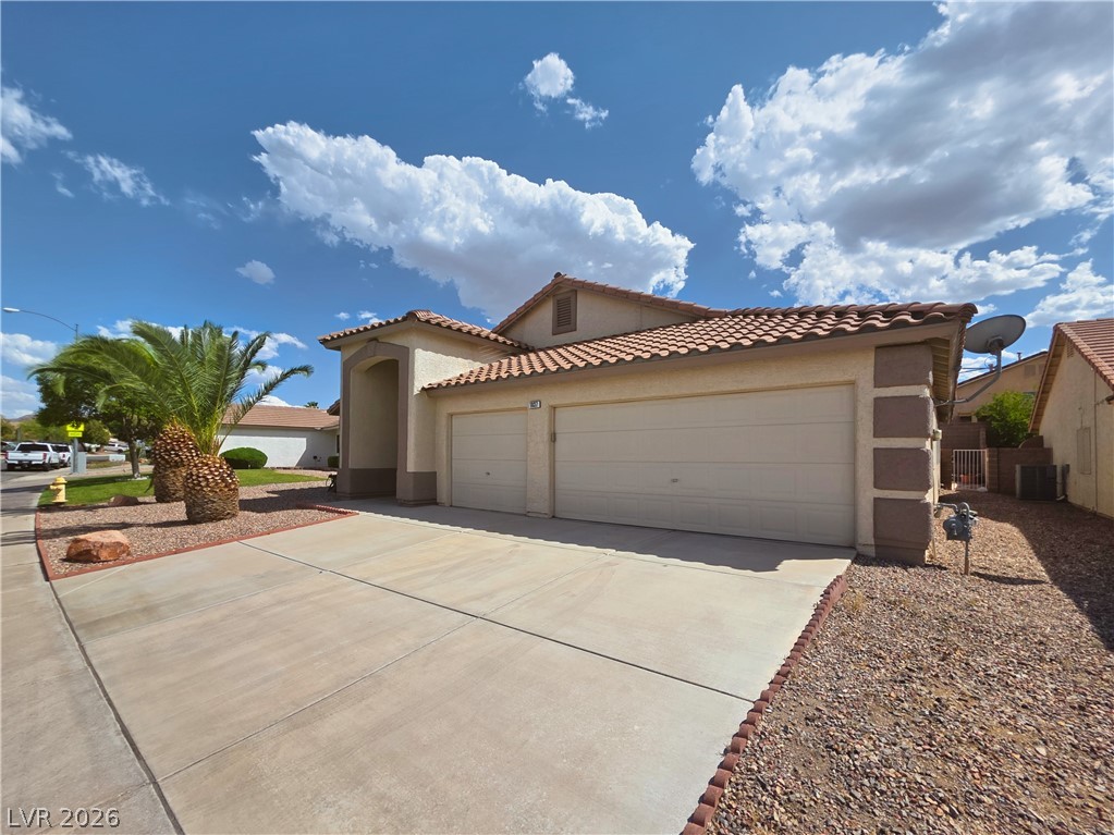 1037 Blue Lantern Drive