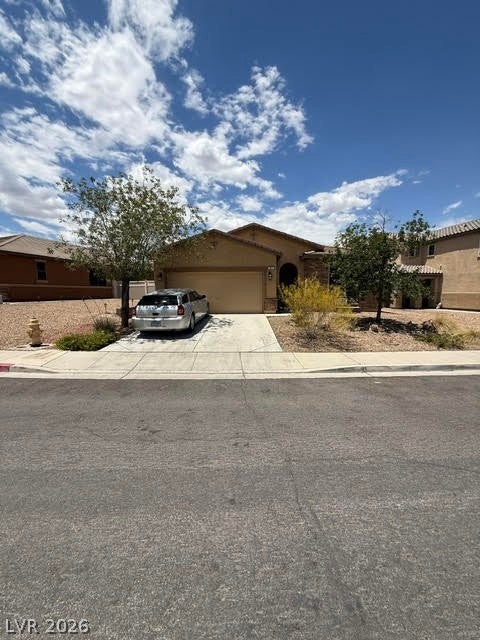 Homes For Sale - 921 Aspen Cliff Drive<br/> Clark County, Henderson, NV 89011