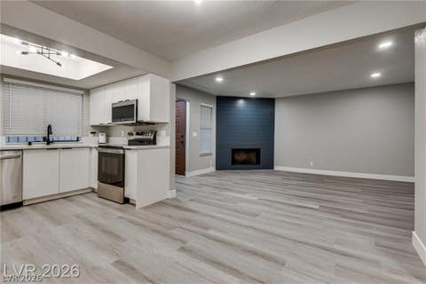 Condo For Sale - 2120 Venus Avenue #C<br/> North Las Vegas, NV 89030