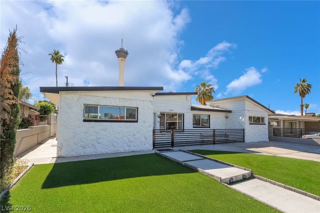 2200 Santa Ynez Drive