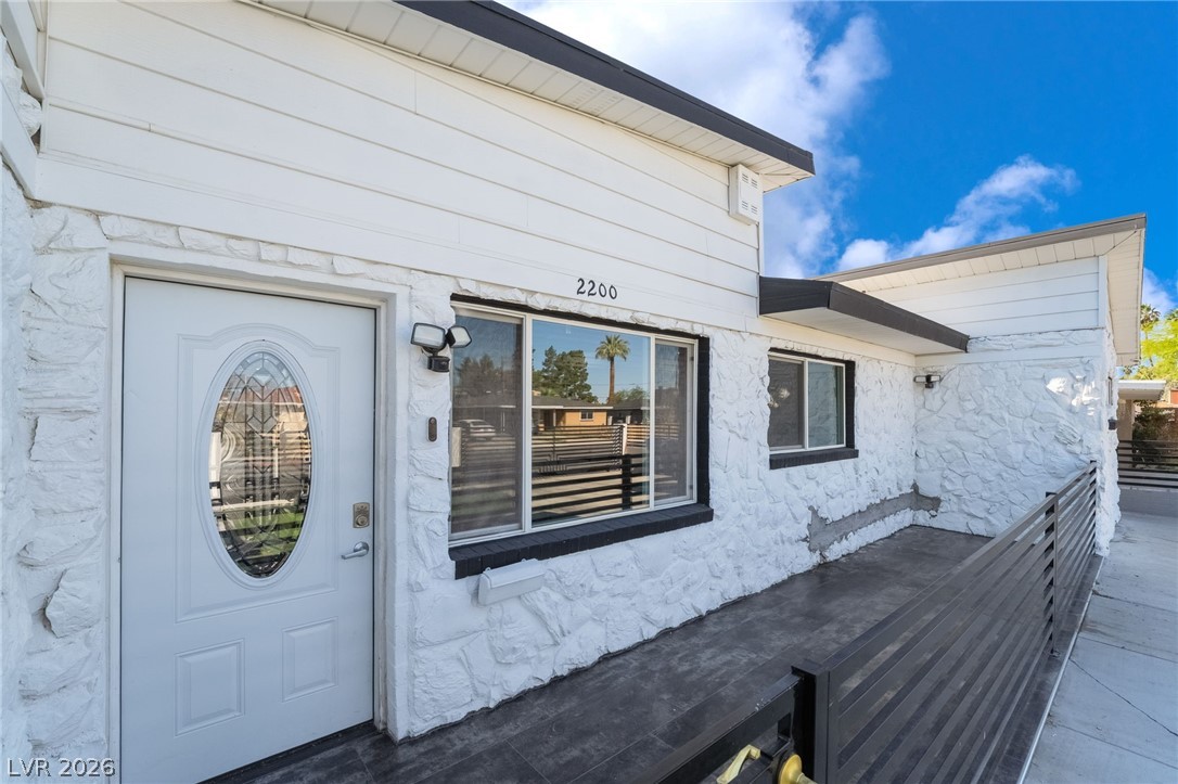 2200 Santa Ynez Drive