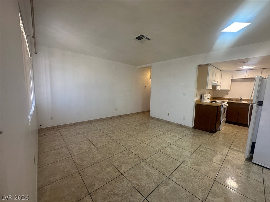 4707 Cessna Avenue 2