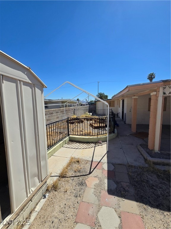 3035 La Canada Street