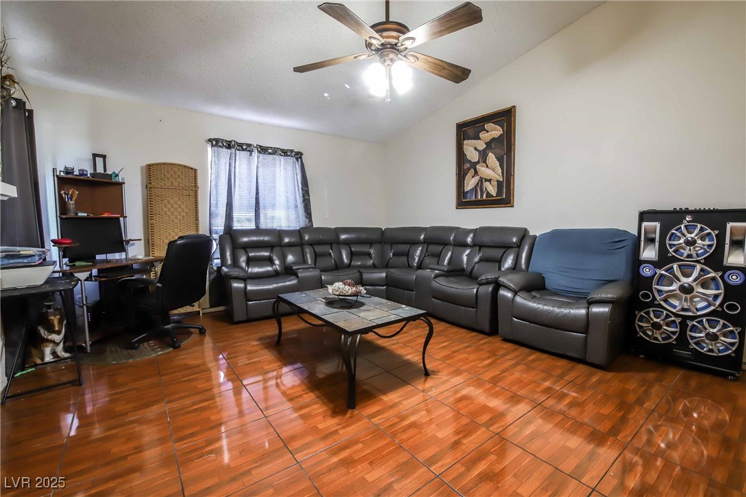 3726 Glow Drive