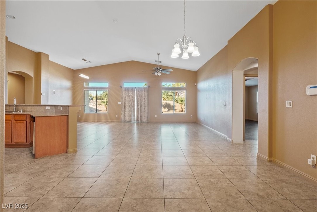 6458 White Tiger Court